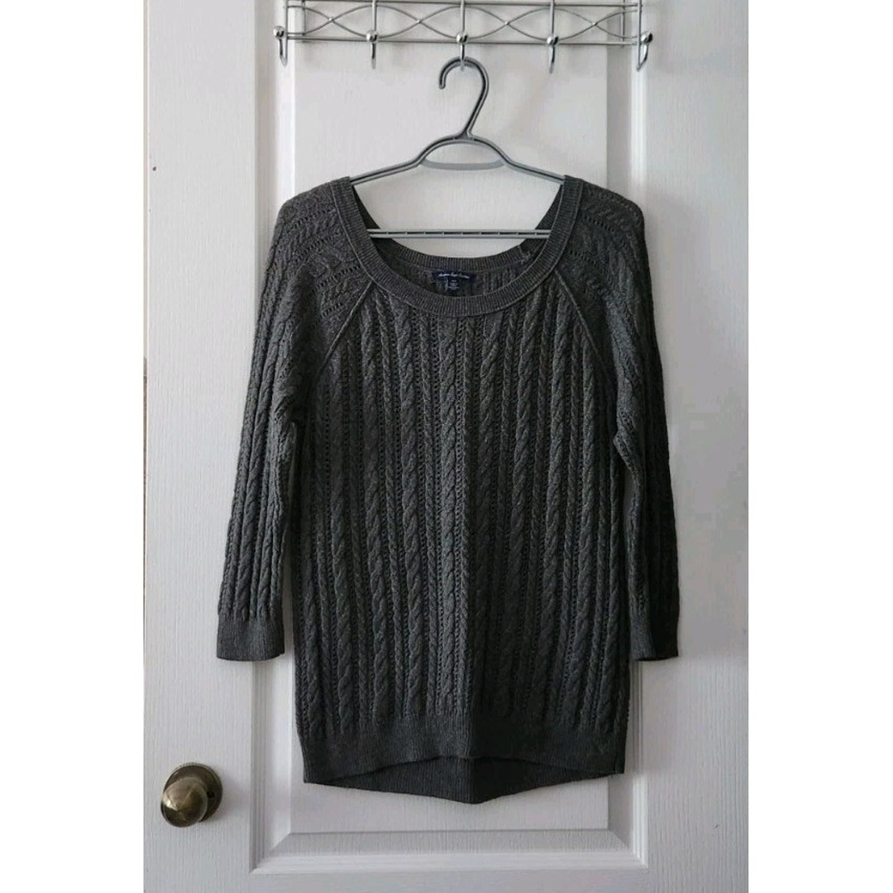 American Eagle Womens Sweater Size Medium~ Gray 3/4 Sleeve Cable Knit Open Weave
